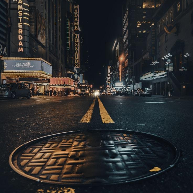 Parents evaluating schools in United Kingdom